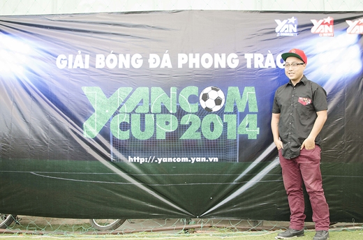 
	
	Và Quân Rapsoul cũng có mặt tại buổi lễ khai mạc Yancom Cup 2014